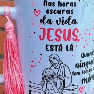 Arquivo Digital SUBLIMAÇÃO > CANECAS JESUS ESTÁ LÁ 1